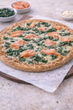 95 Pizza con Salmone Affumicato e Spinaci